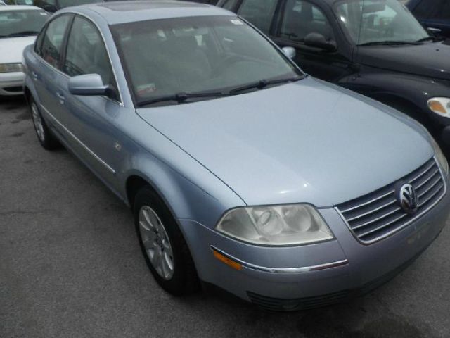 Volkswagen Passat 2003 photo 2
