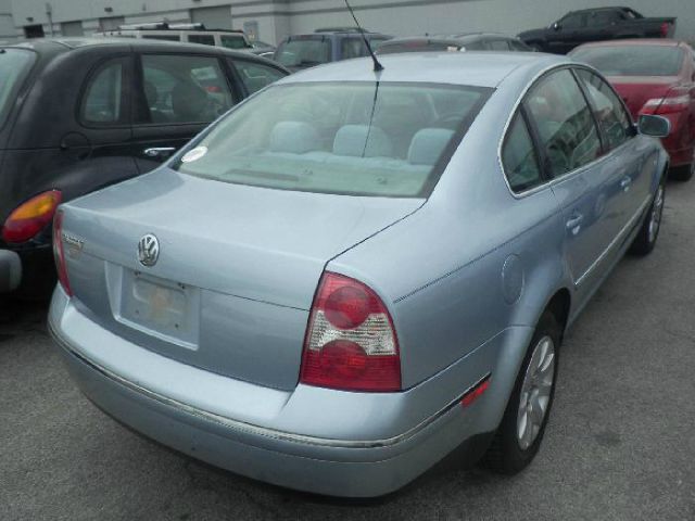 Volkswagen Passat 2003 photo 6