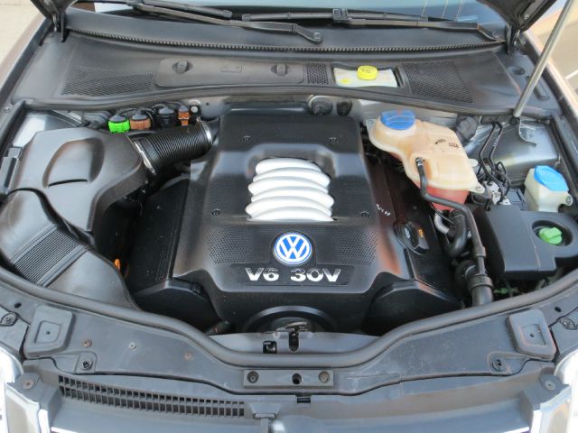 Volkswagen Passat SE Crew Cab 4WD FFV Sedan