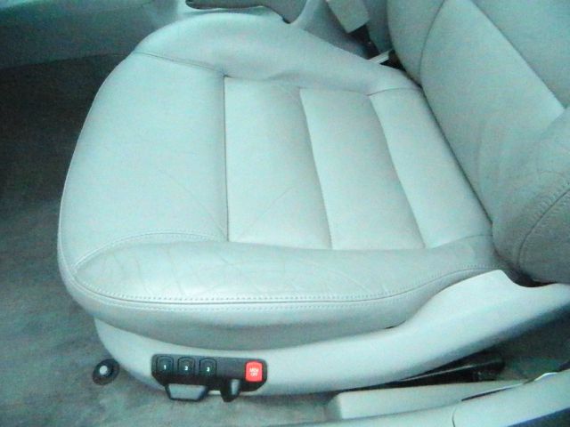 Volkswagen Passat SE Crew Cab 4WD FFV Sedan