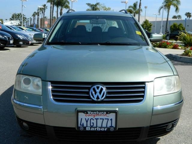 Volkswagen Passat 2003 photo 1
