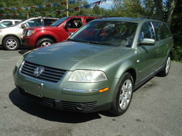 Volkswagen Passat SE Crew Cab 4WD FFV Wagon