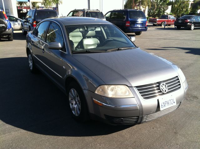 Volkswagen Passat 2003 photo 3