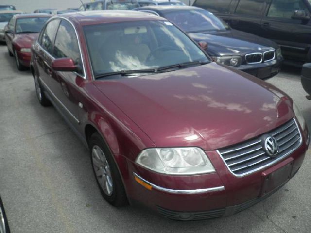 Volkswagen Passat 2003 photo 2