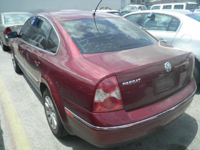 Volkswagen Passat 2003 photo 4