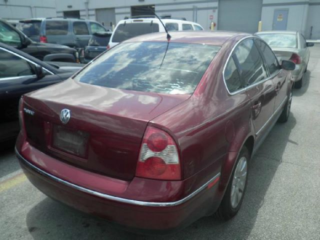 Volkswagen Passat 2003 photo 5