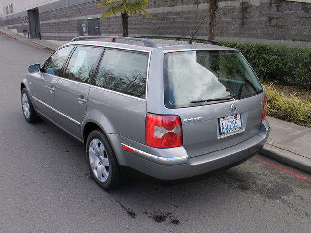 Volkswagen Passat 2003 photo 2