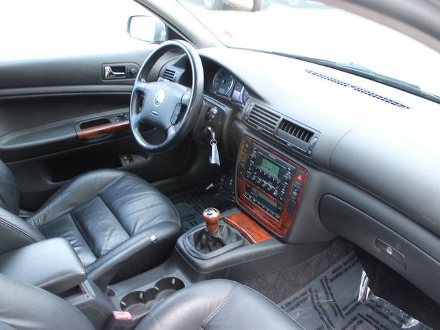 Volkswagen Passat 2003 photo 5