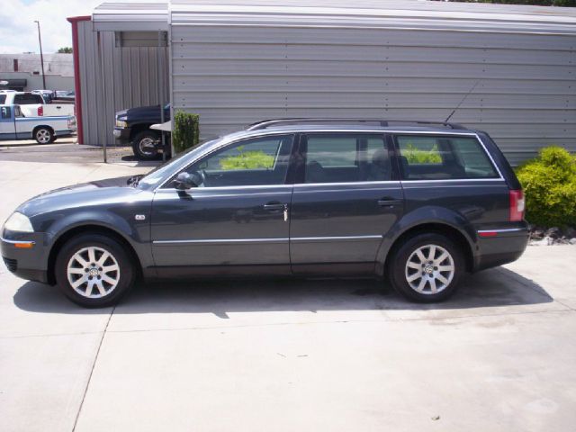 Volkswagen Passat 2003 photo 3