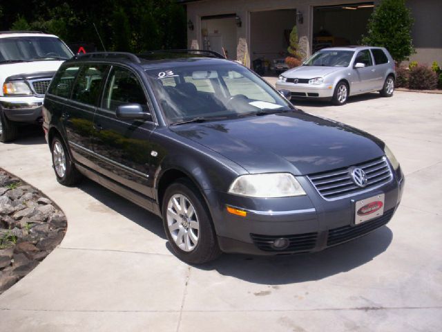 Volkswagen Passat 2003 photo 4