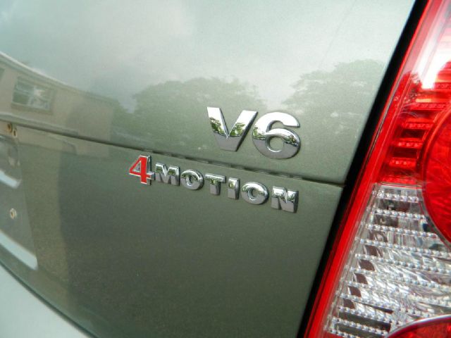 Volkswagen Passat 2003 photo 2