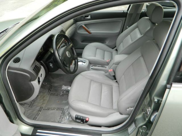 Volkswagen Passat 2003 photo 5