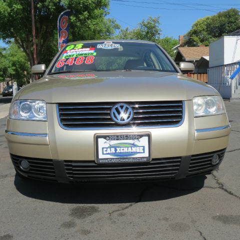 Volkswagen Passat 2003 photo 4