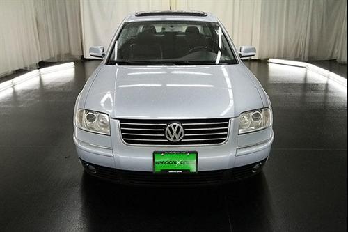 Volkswagen Passat 2003 photo 1