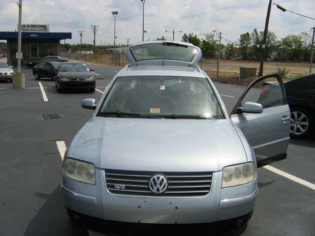 Volkswagen Passat 2003 photo 2