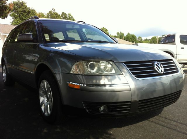 Volkswagen Passat 2003 photo 3