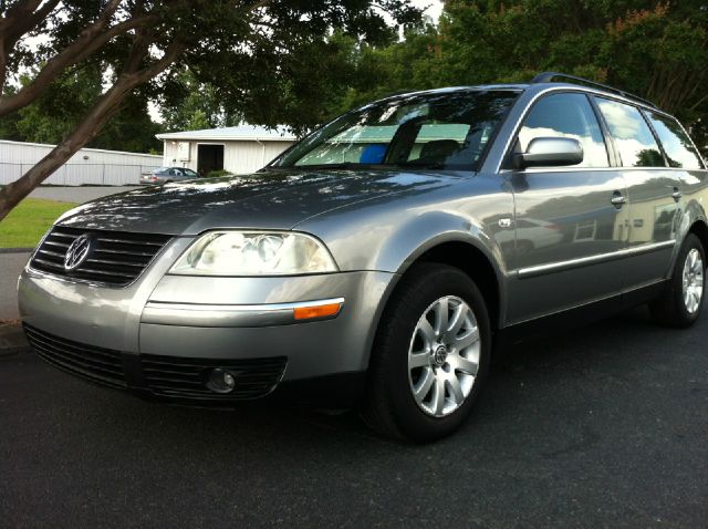 Volkswagen Passat 2003 photo 4