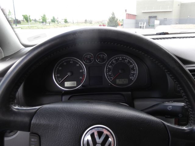 Volkswagen Passat SE Crew Cab 4WD FFV Sedan