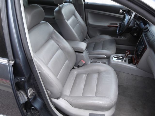 Volkswagen Passat 2003 photo 21