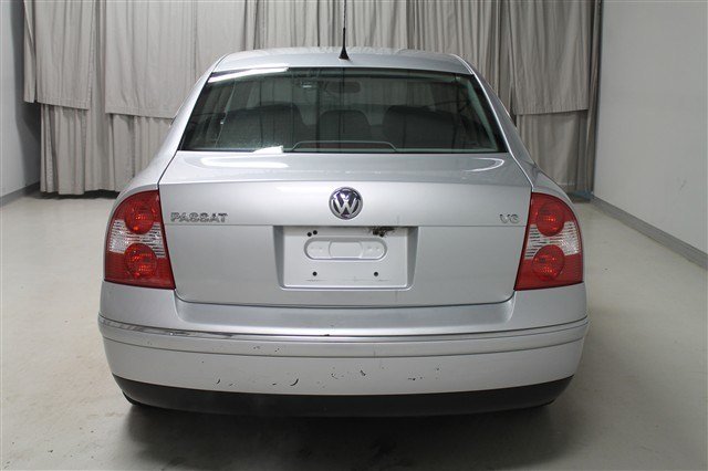 Volkswagen Passat 2003 photo 4