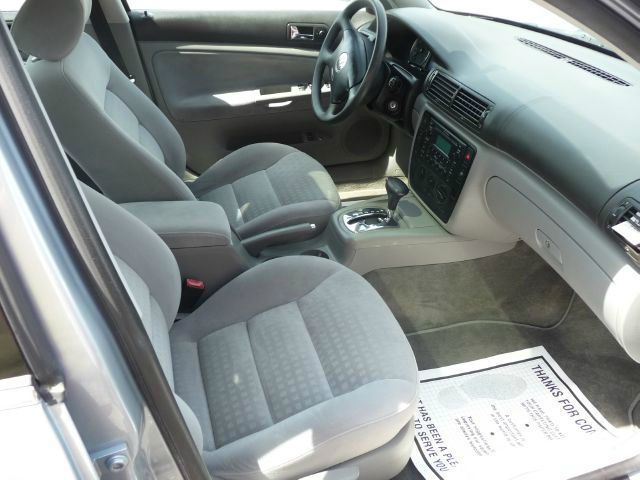 Volkswagen Passat 2004 photo 4