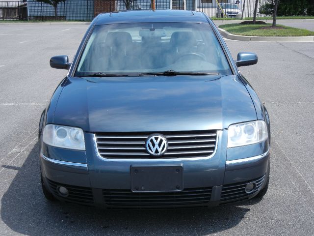 Volkswagen Passat 2004 photo 4