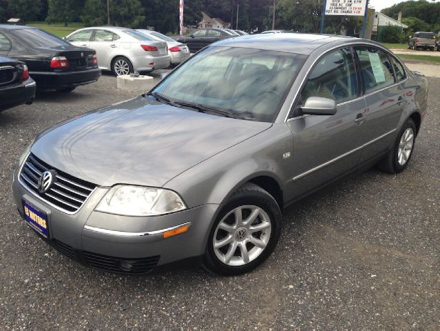 Volkswagen Passat 2004 photo 4