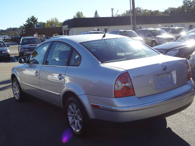 Volkswagen Passat 2004 photo 3