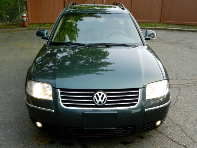Volkswagen Passat 2004 photo 3