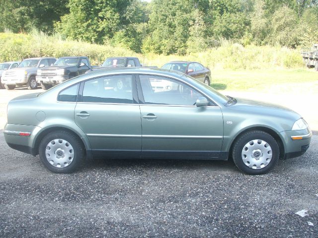 Volkswagen Passat 2004 photo 4