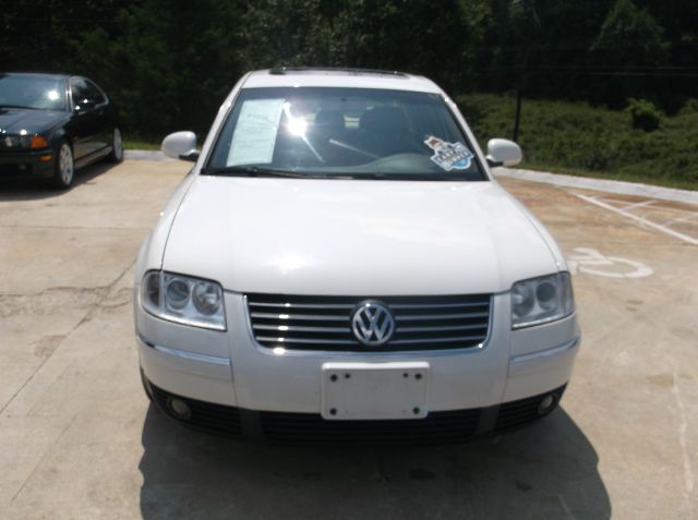 Volkswagen Passat 2004 photo 3