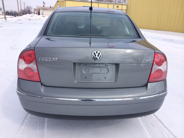 Volkswagen Passat SE Crew Cab 4WD FFV Sedan