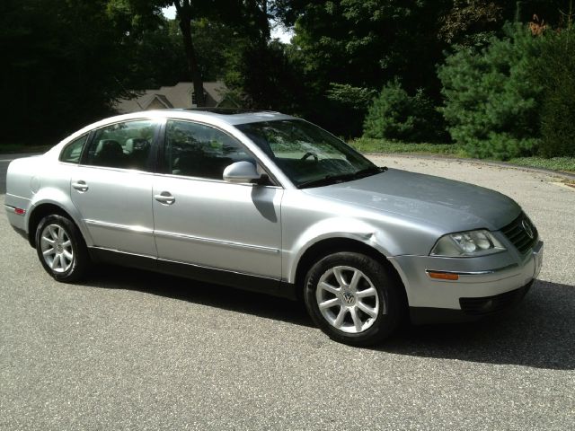 Volkswagen Passat 2004 photo 4