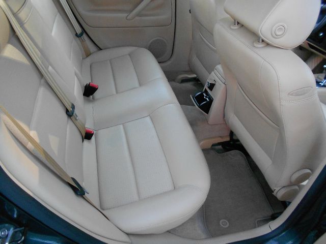 Volkswagen Passat 2004 photo 13