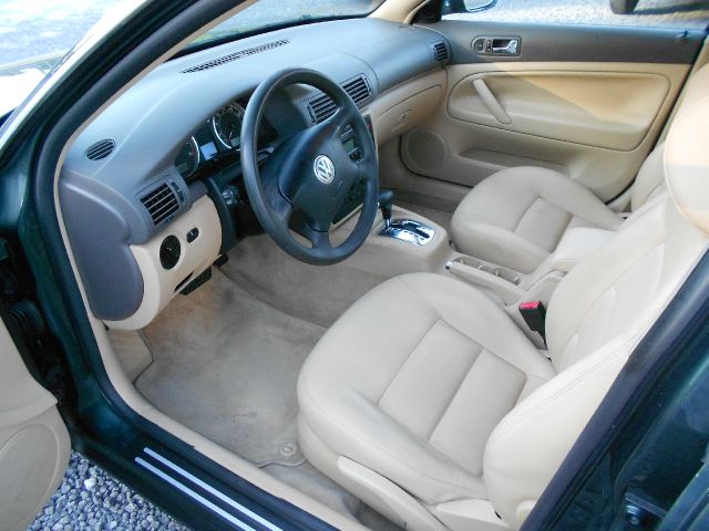 Volkswagen Passat 2004 photo 15