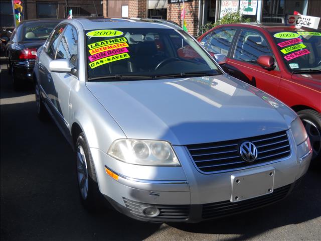 Volkswagen Passat 2004 photo 3