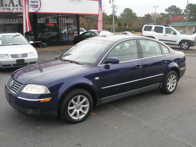 Volkswagen Passat 2004 photo 2
