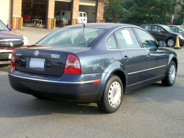 Volkswagen Passat 2004 photo 5