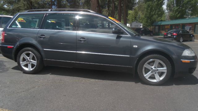 Volkswagen Passat 2004 photo 4