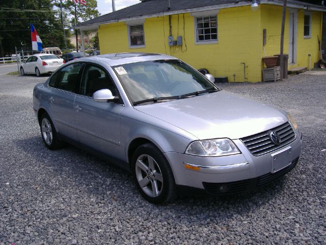 Volkswagen Passat 2004 photo 3