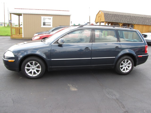 Volkswagen Passat 2004 photo 2