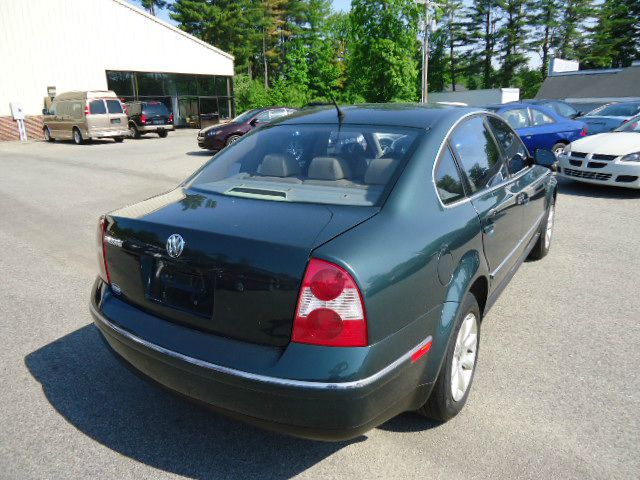 Volkswagen Passat 2004 photo 3
