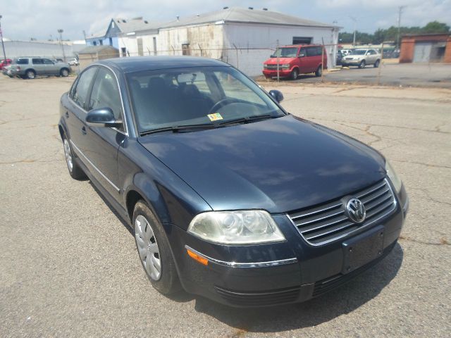 Volkswagen Passat 2004 photo 2