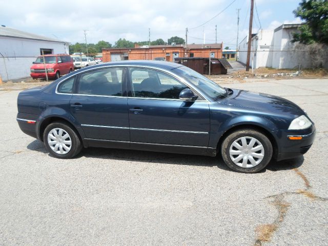 Volkswagen Passat 2004 photo 3