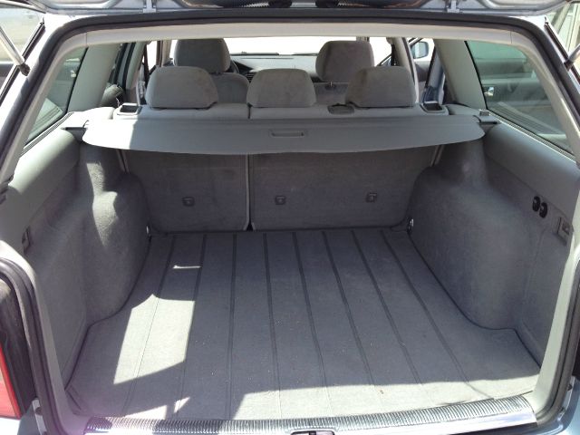 Volkswagen Passat 2004 photo 13