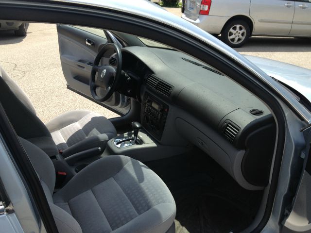 Volkswagen Passat 2004 photo 3