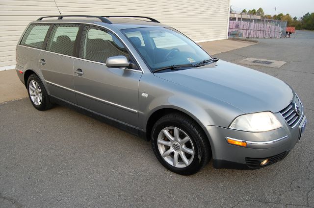 Volkswagen Passat 2004 photo 4