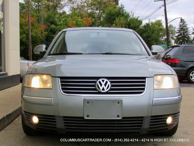 Volkswagen Passat 2005 photo 2