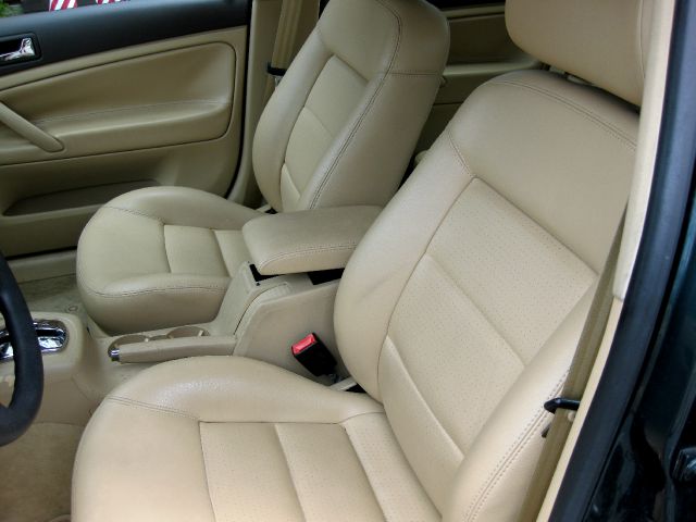 Volkswagen Passat 2005 photo 2