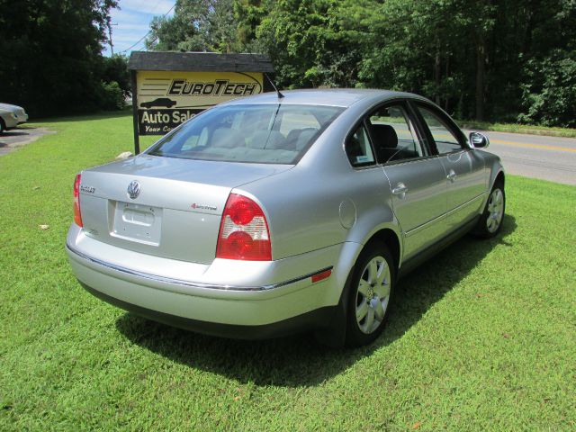 Volkswagen Passat 2005 photo 3